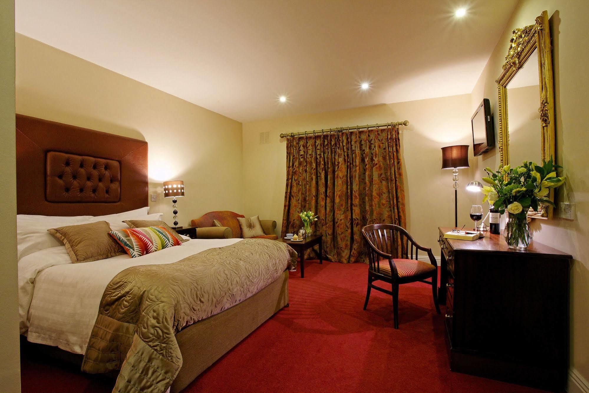 Fitzgeralds Woodlands House 4*